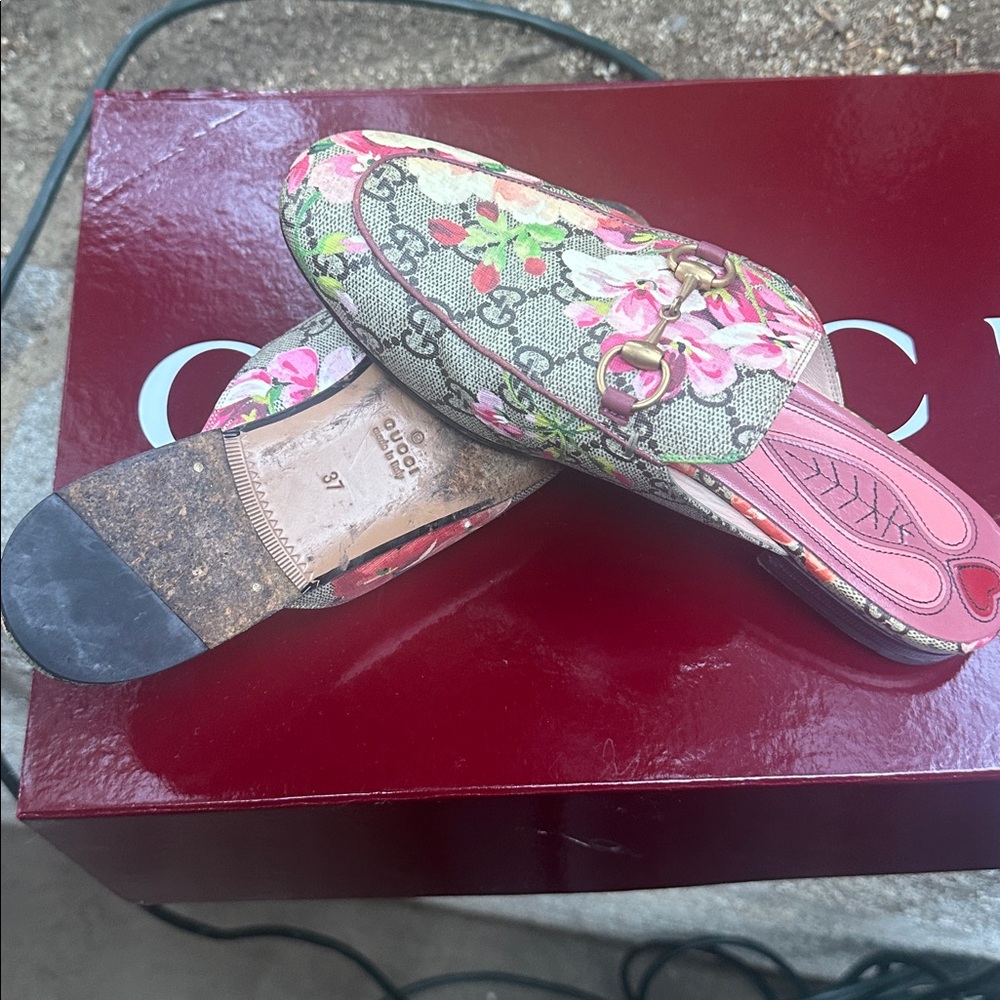 Gucci Women's Floral Loafers - Pink and Green - Picture 9 of 11